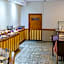 Carillon Plaza Hotel