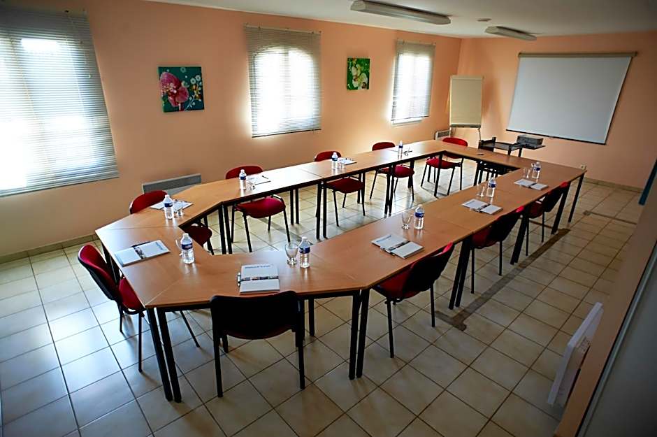 Residhotel Golf Grand Avignon