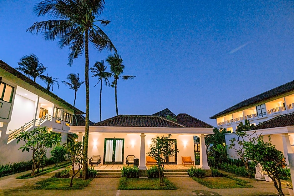 Legong Keraton Beach Hotel