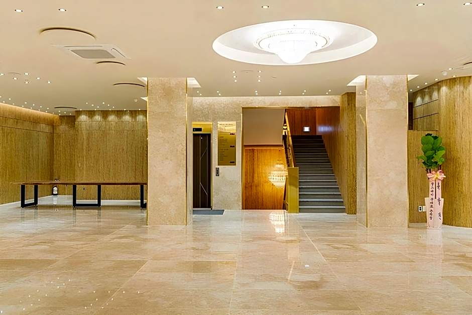 Hotel The Grang Seogwipo