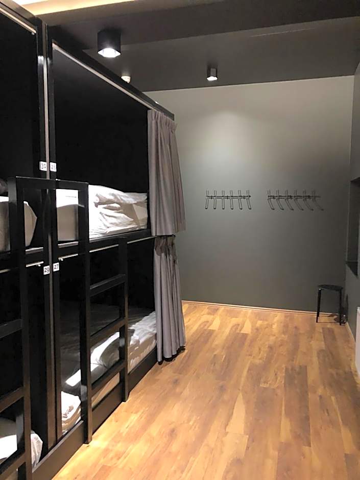 Foto 1 di 1 di Double Bed in 4-Bed Mixed Dormitory Room