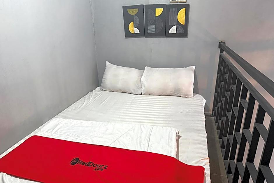 RedDoorz Syariah near Taruna Nusantara Magelang
