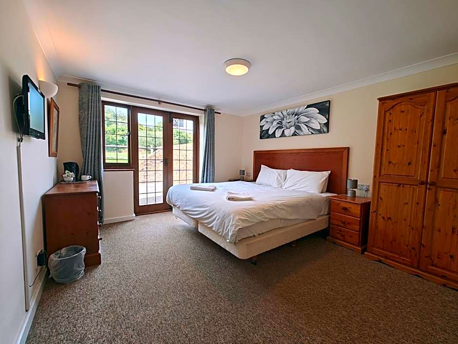 Little Foxes Hotel & Gatwick Airport Parking