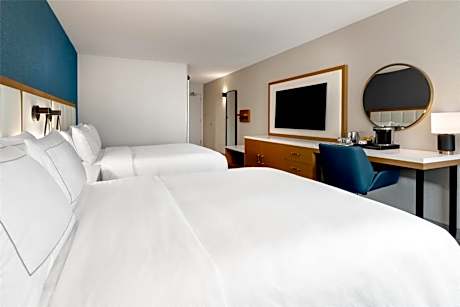Standard Queen Room with Two Queen Beds