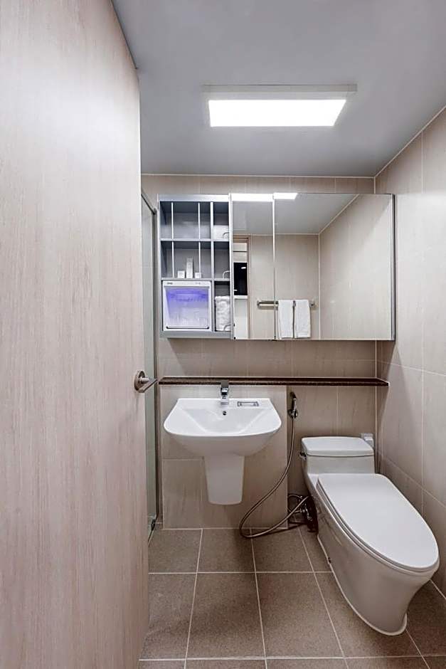 Centum Mark Hotel Yang Yang