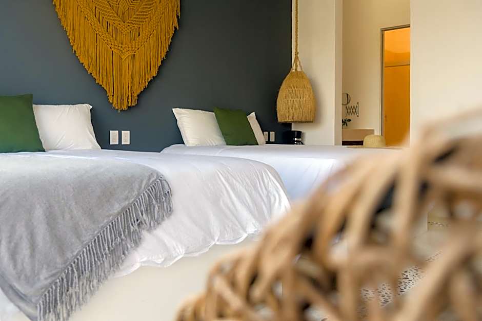 Sanyama Holbox