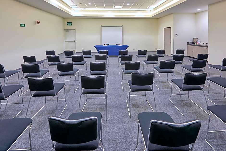 City Express Junior by Marriott Puebla FINSA