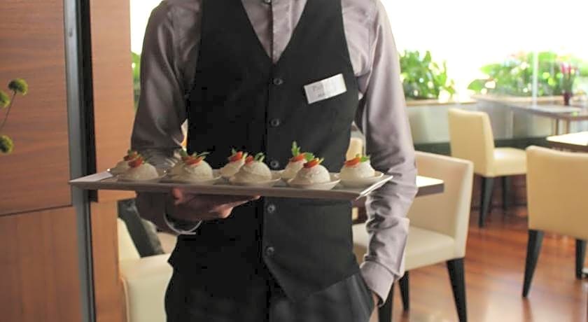 ParkTower Suites