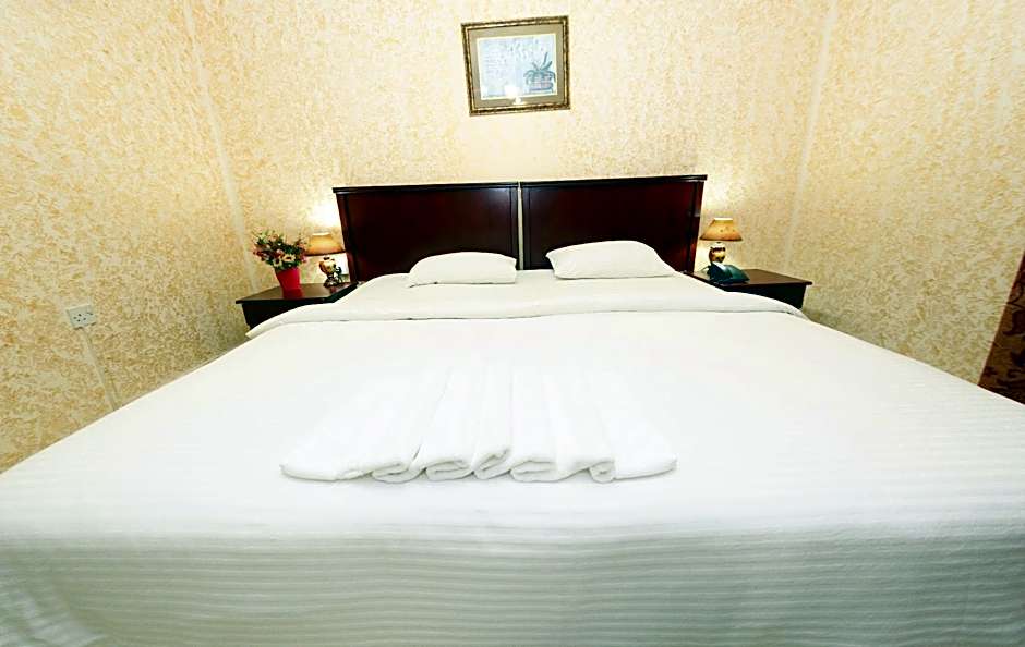 Gulf Hotel Apartments