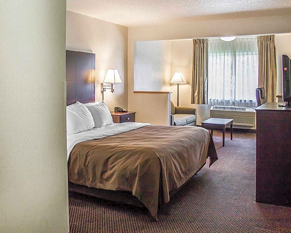 Quality Inn & Suites Sturgeon Bay 