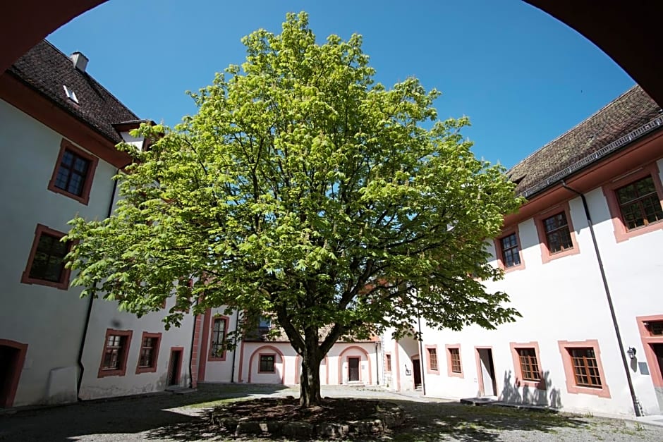 Hotel & Tagungszentrum Schloss Hohenfels