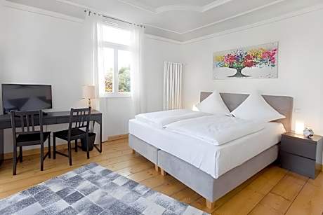 Gasthaus zum Halbmond