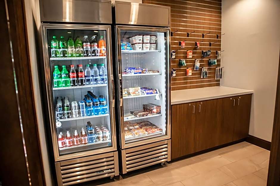 Holiday Inn Express & Suites Gainesville I-75 By IHG