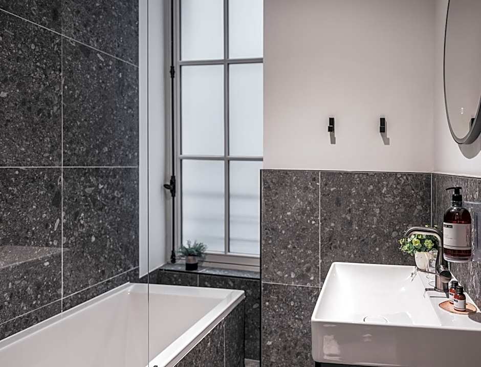 Maisons du Monde Hotel & Suites - Nantes