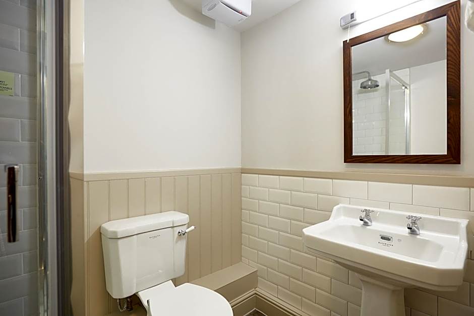 Kings Head by Chef & Brewer Collection