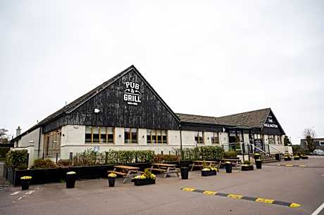 Wellington Hotel by Greene King Inns