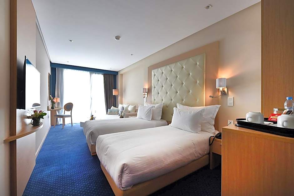 Flower Town Hotel & Spa