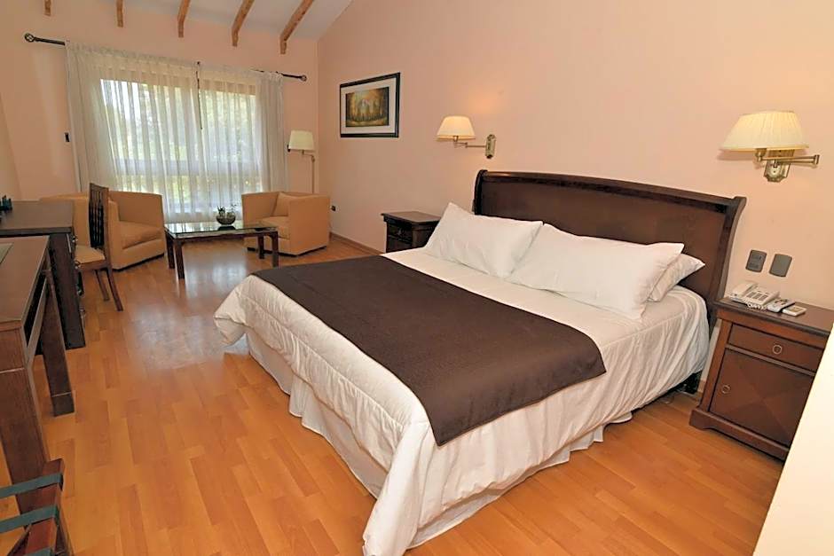 Howard Johnson Hotel Rinconada de Los Andes