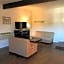 Manhattan Inn & Suites