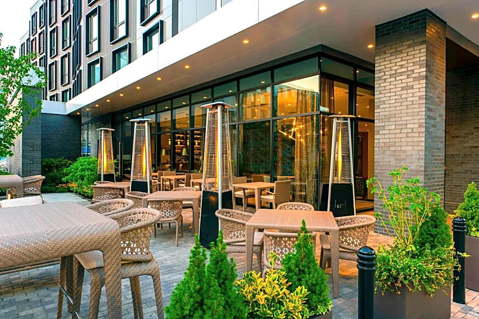 AC Hotel by Marriott Boston Downtown