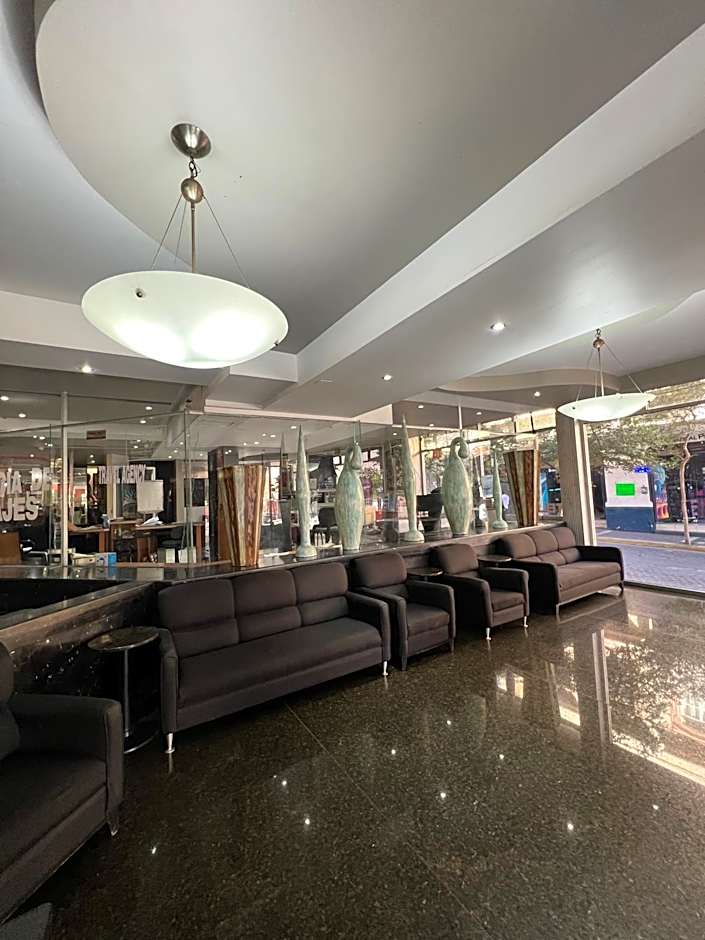 Hotel Universo
