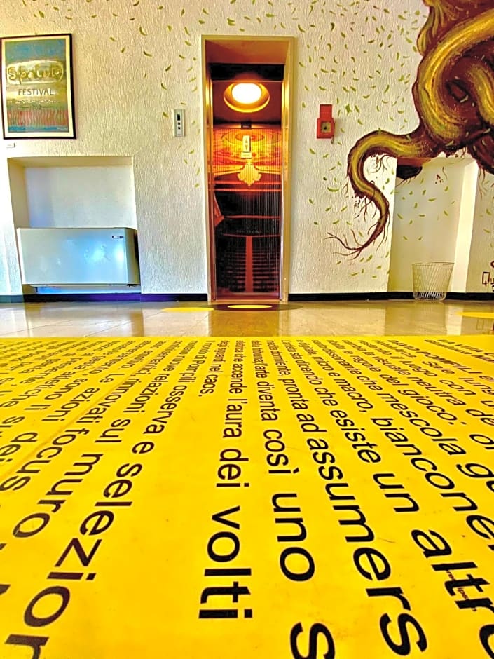 LH Hotel Arca Street Art