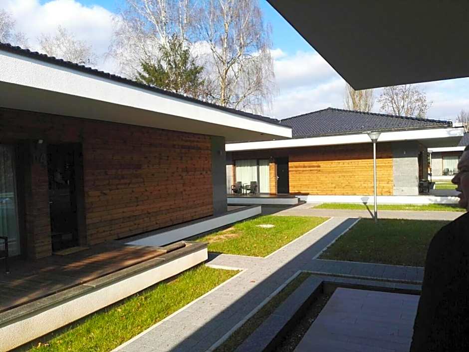 Villas and apartments Oaza