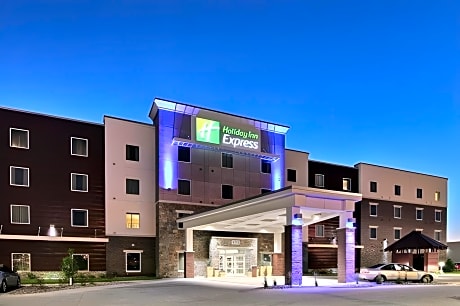 Holiday Inn Express Fargo SW - I-94 Medical Center By IHG