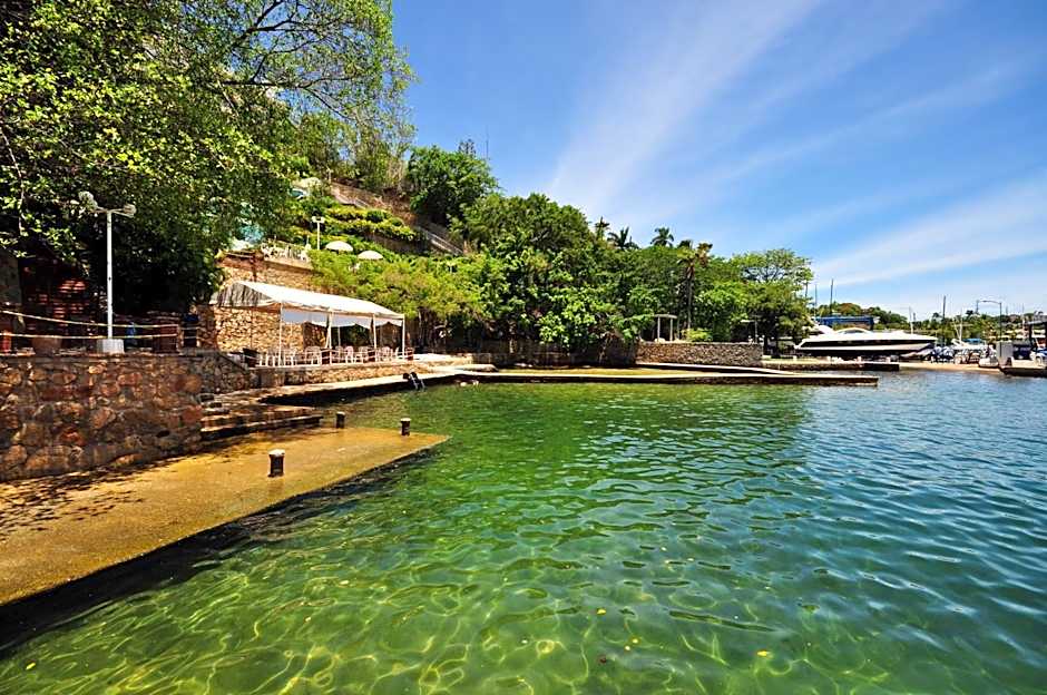 Alba Suites Acapulco