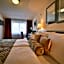 Ariston & Ariston Patio Hotel