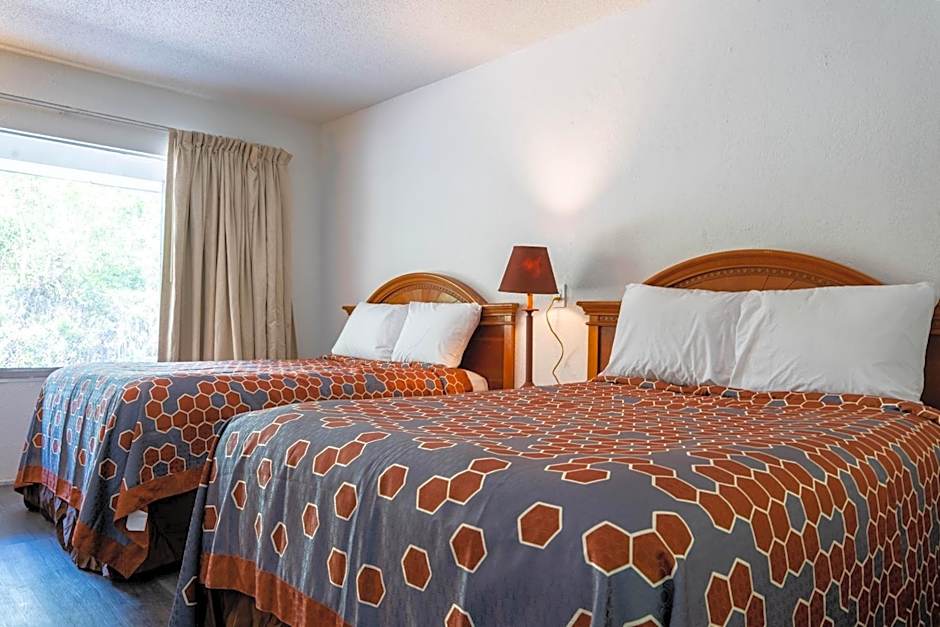 OYO Hotel Ocala, FL I-75