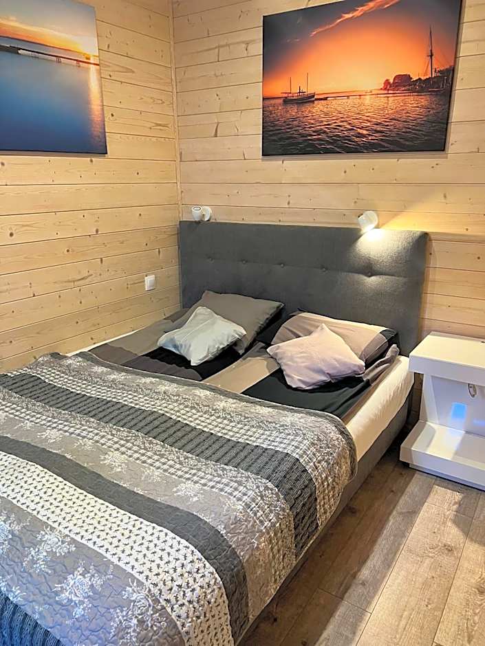 Photo 1 of 8 of Superior Chalet