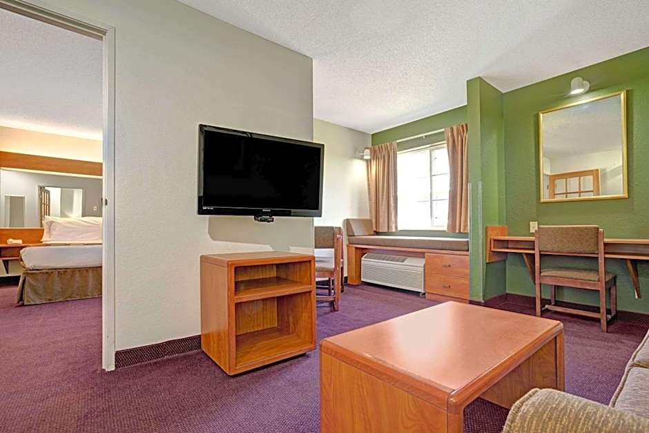 Microtel Inn & Suites by Wyndham Inver Grove Heights/Minne