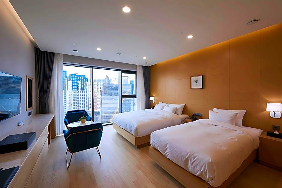 CS Hotel