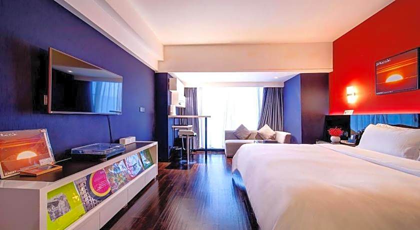 M Hotel – Shenzhen, IA