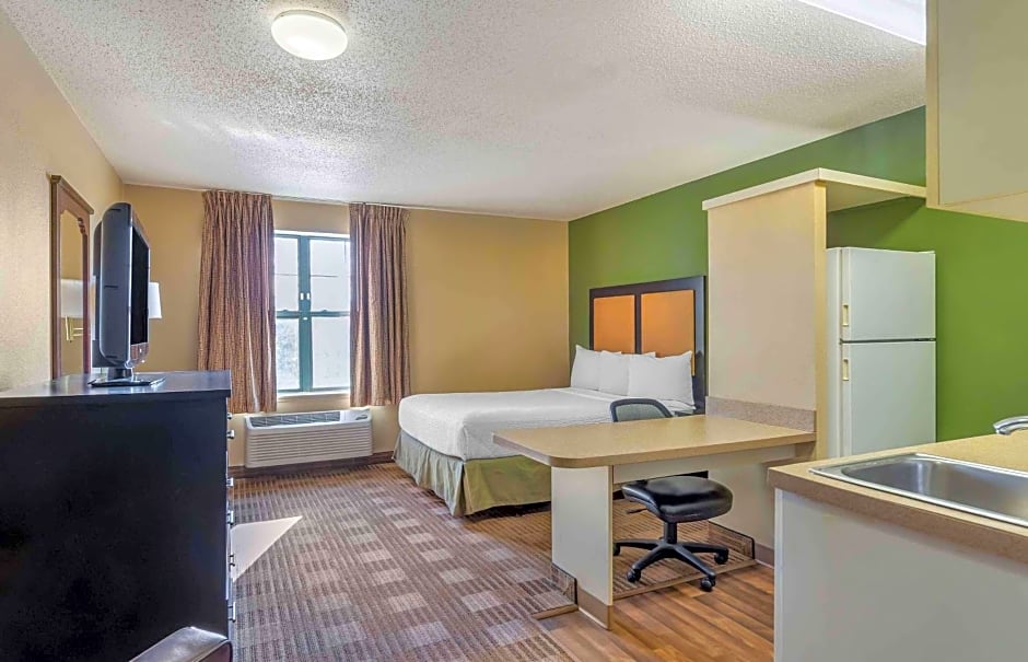 Extended Stay America Select Suites - Chicago - Downers Grove