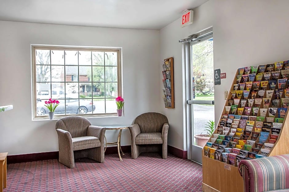 Passport Inn Paradise PA