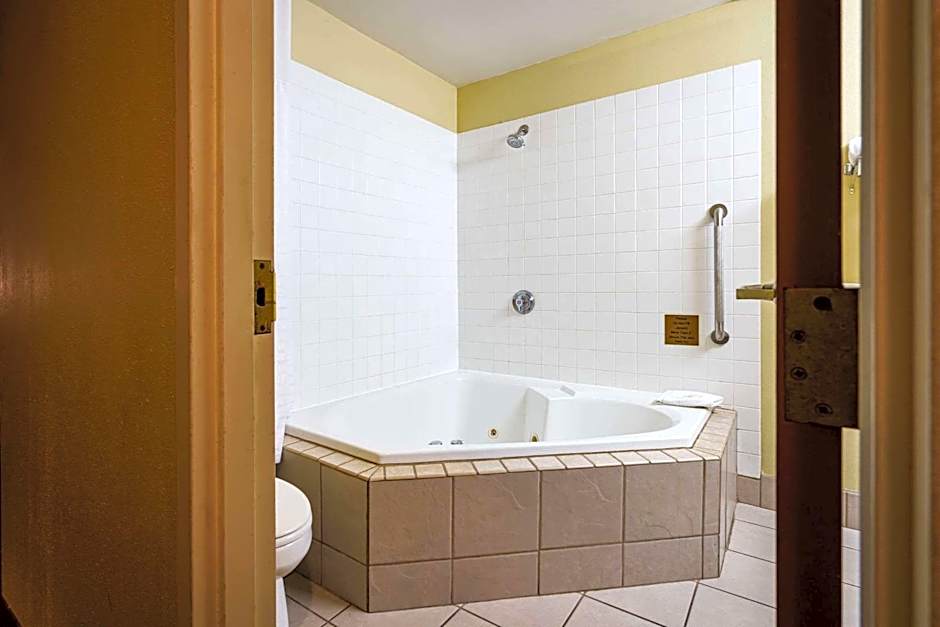 Quality Inn I-75 West Chester-North Cincinnati