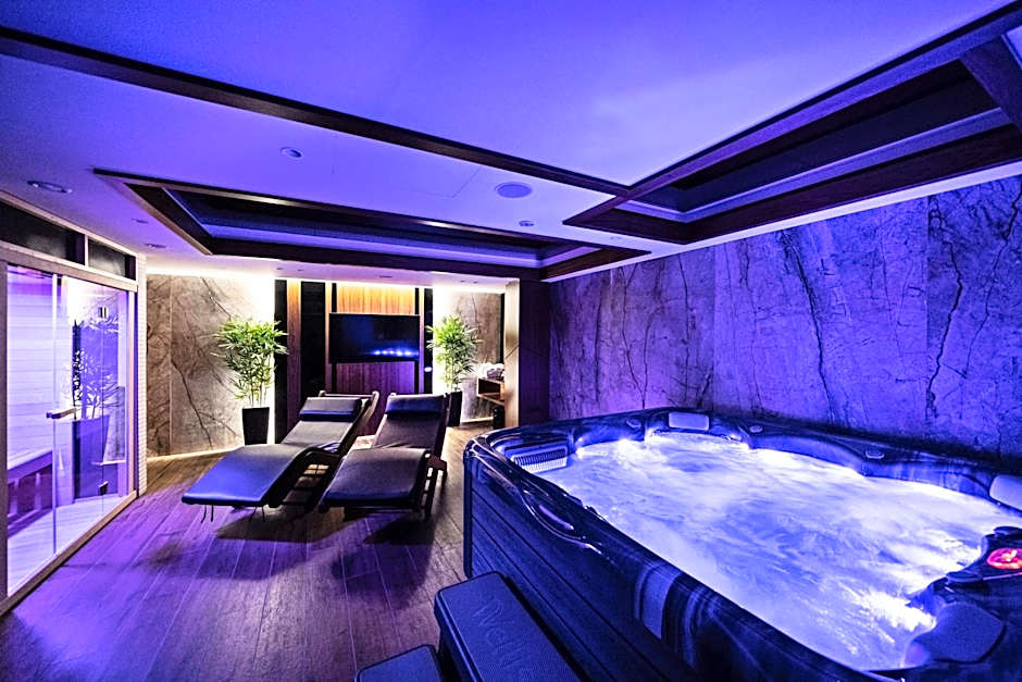 Sky Hotel