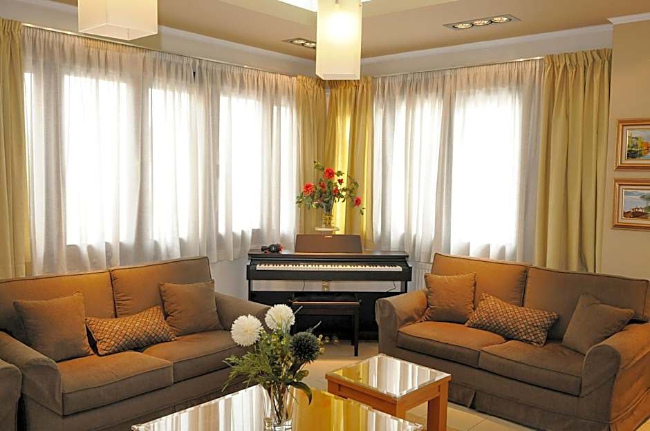 Hotel Orestion - Bike and motorcycle friendly hotel