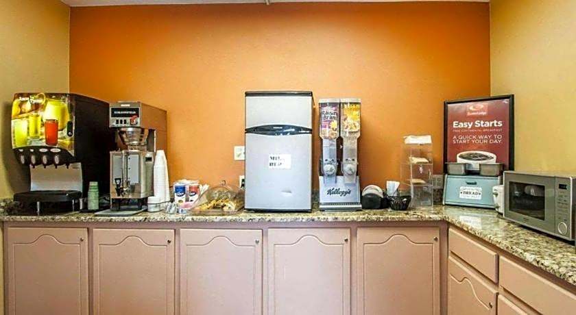 Econo Lodge Inn & Suites Tuscaloosa I-20