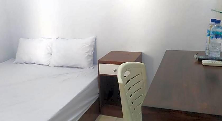 RedDoorz Syariah near Transmart Tegal