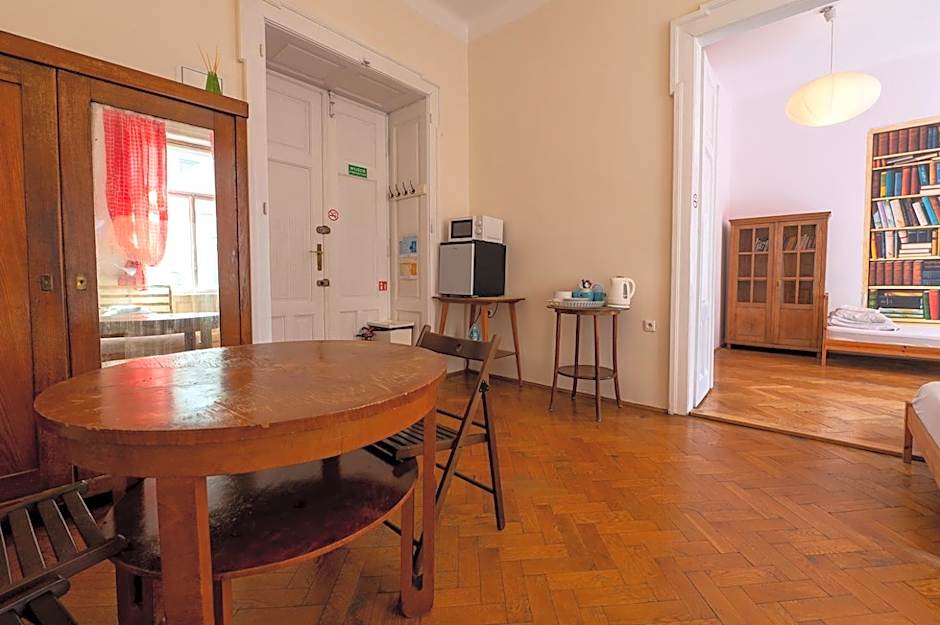 Trzy Kafki Private Rooms