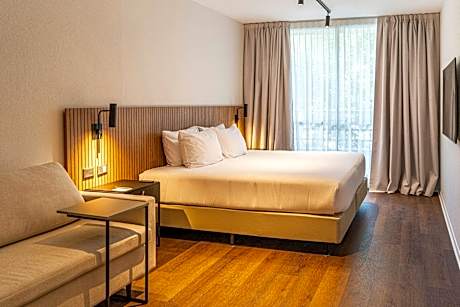 Standard, Guest Room, 1 King, Sofa Bed, City View, Balcony