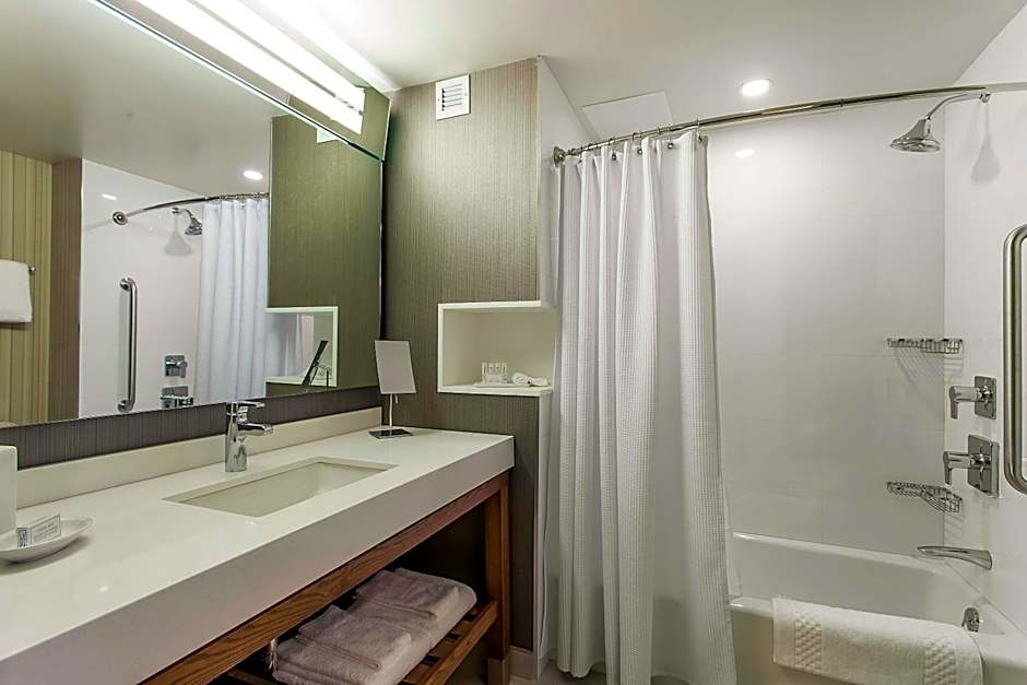 Courtyard by Marriott Montreal West Island/Baie D'Urfe