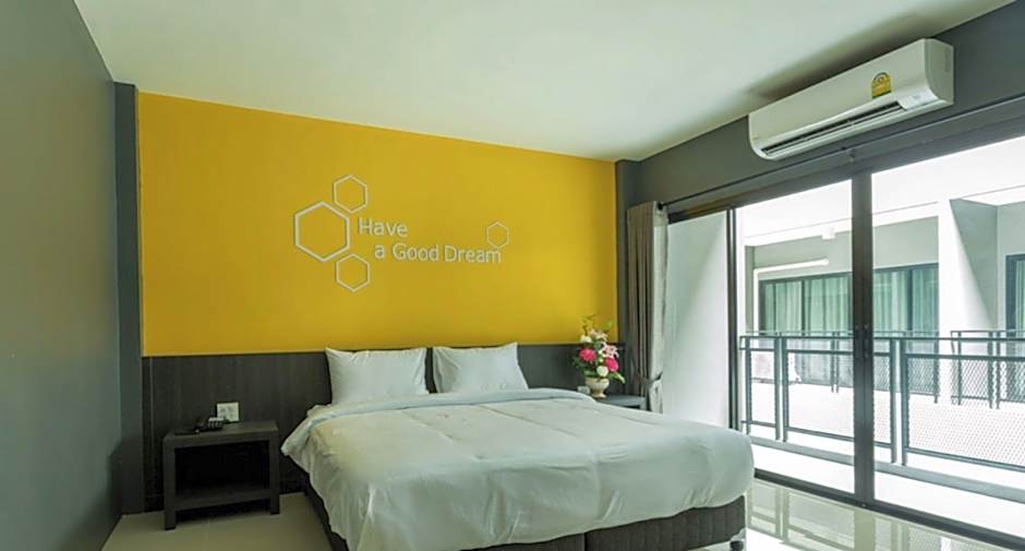 Seven bee boutique hotel