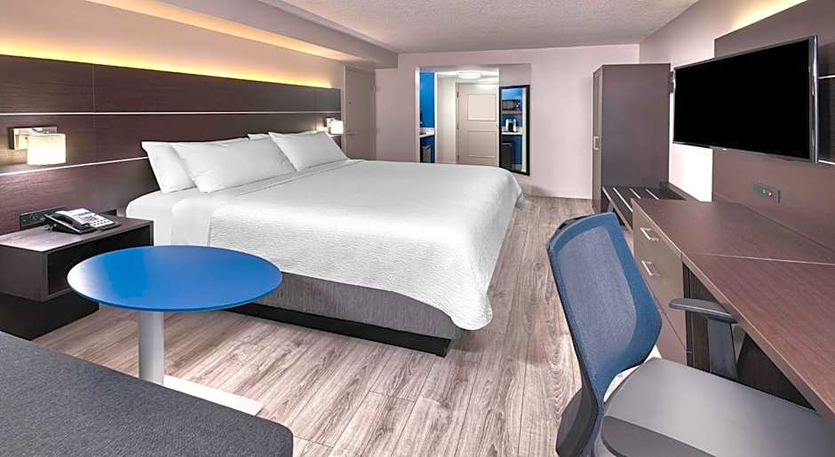 Holiday Inn Express & Suites Mississauga-Toronto Southwest By IHG