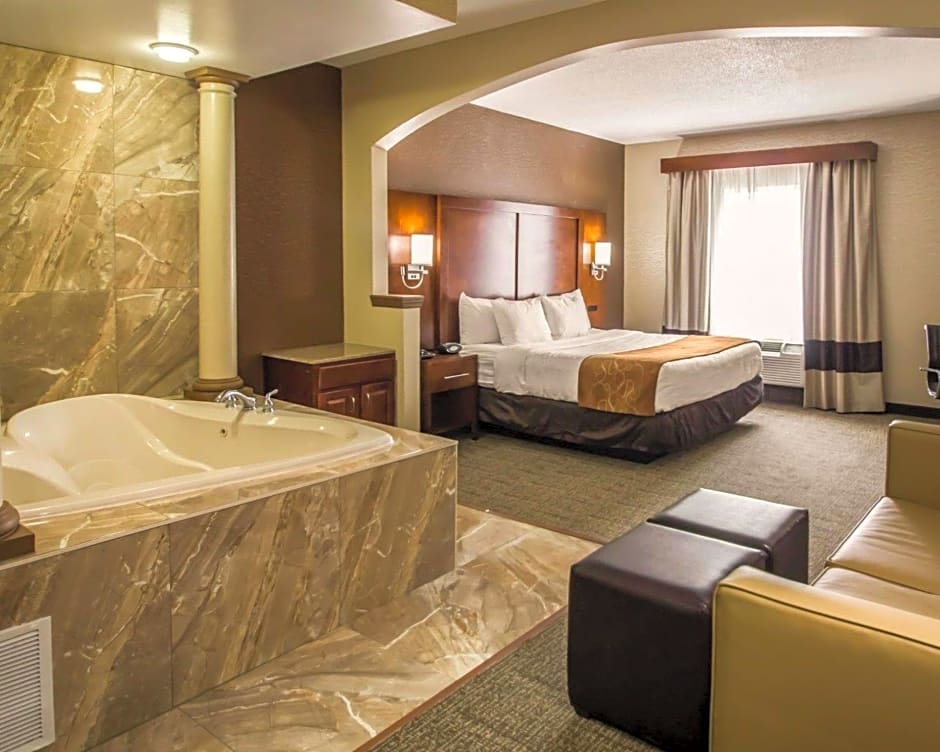 Quality Suites NYC Gateway