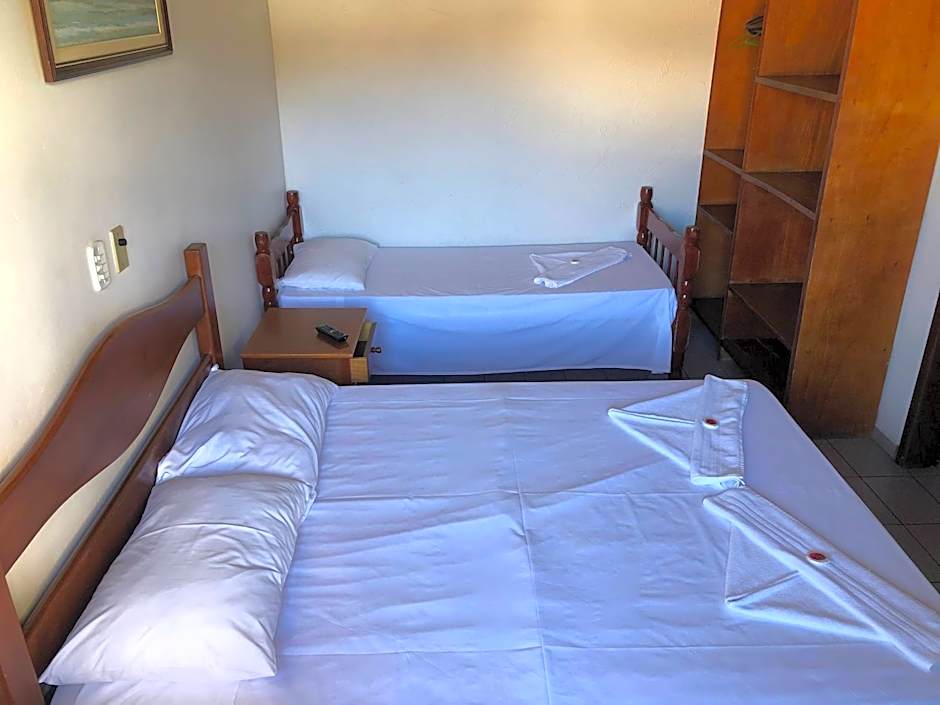 Hotel Pousada Nosso Cantinho