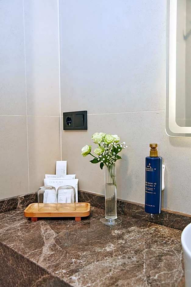 Venzi Ayayorgi-Adult Only 15